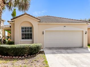 141 Seminole Lakes Dr, Royal Palm Beach, FL 33411