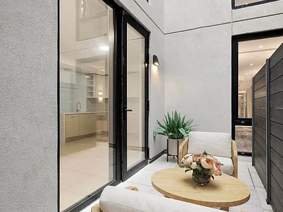 5th image of 555 W 45th St #2L