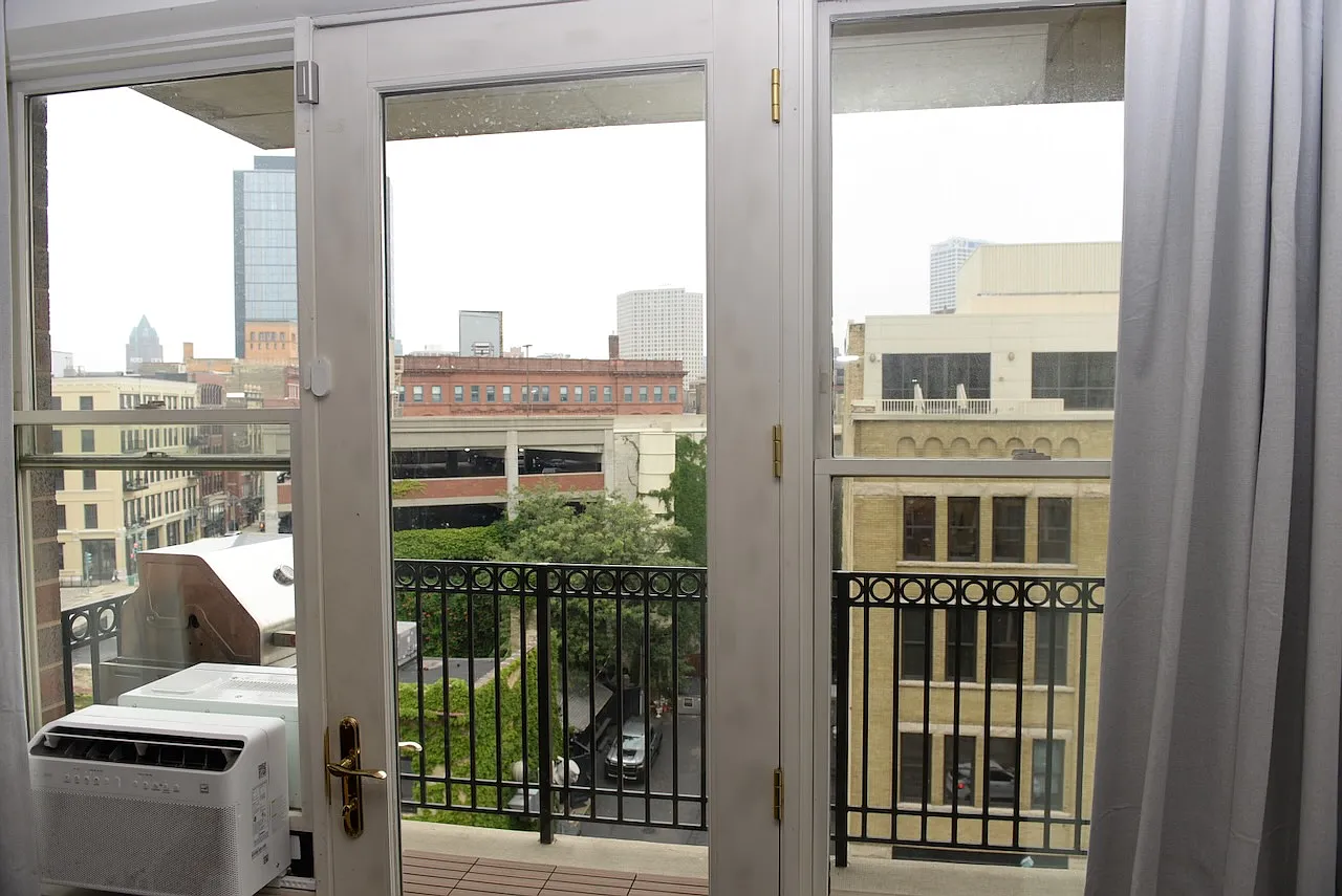 2 bed, 925 sqft, $2,295 — Photo 3
