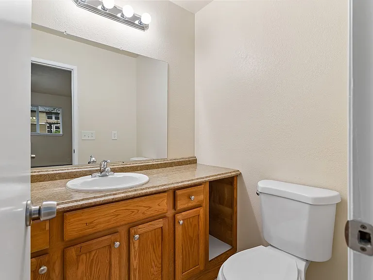 17354 SW Merlo Rd — Photo 10