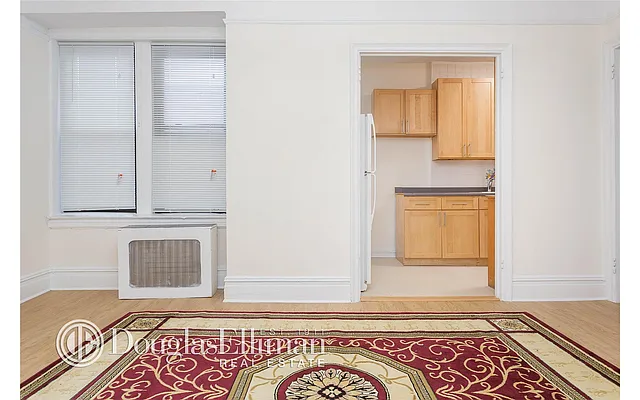 Rented by Douglas Elliman | media 10