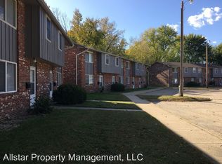 1009 Garden Way, Manhattan, KS 66502