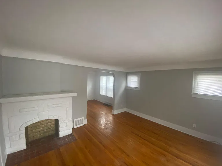 351 W Chesterfield St #LOWER — Photo 6