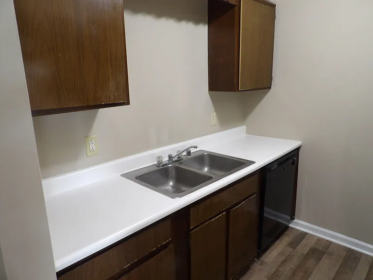 430 Harrodswood Rd #30 — Photo 17