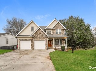 3243 Loftyview Dr, High Point, NC 27260