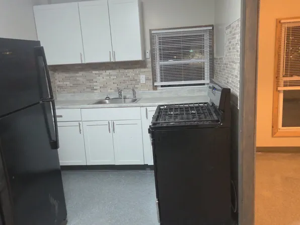 4 Roosevelt Dr #2, Whitesboro, NY 13492