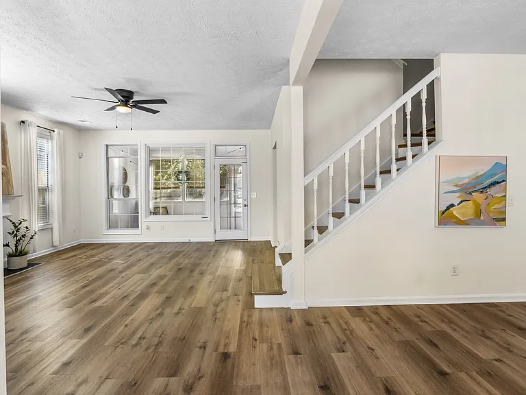 4140 Wildridge Dr — Photo 4