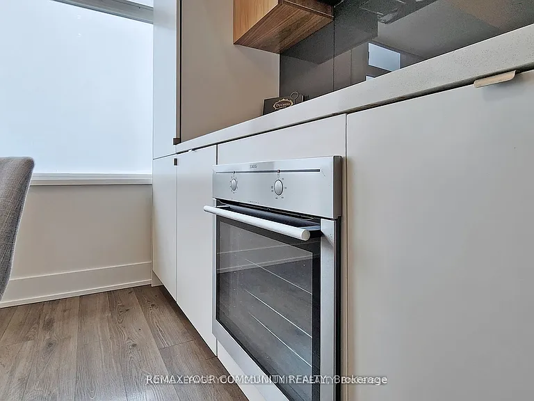 111 Saint Clair Ave W #1828 — Photo 16