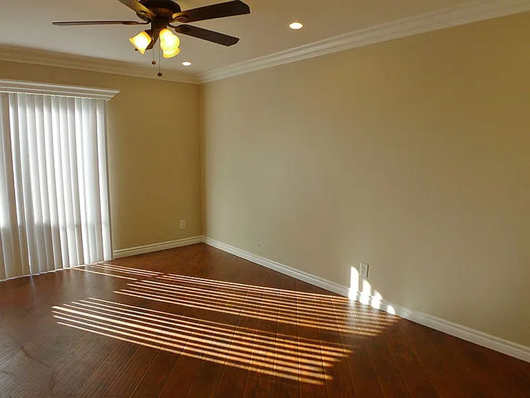Villa De Adel Apts — Photo 52