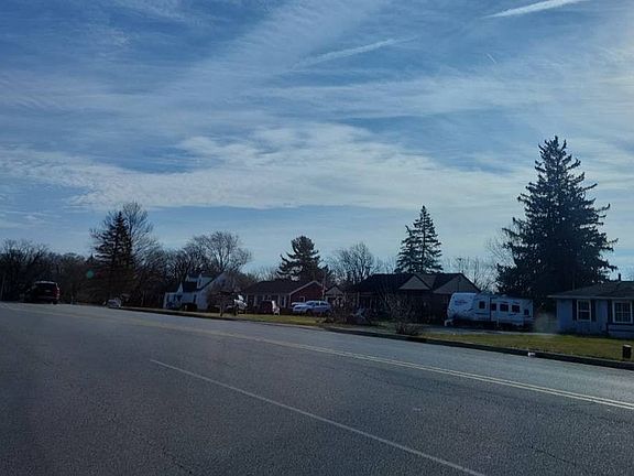 5th image of 1606 E 73rd Ave