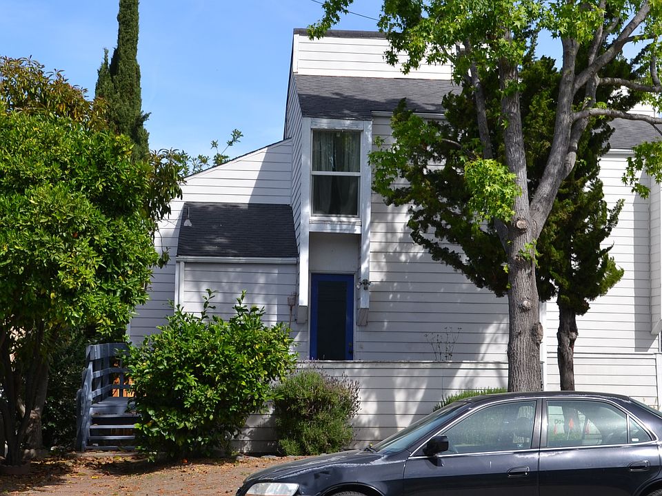 Front of duplex