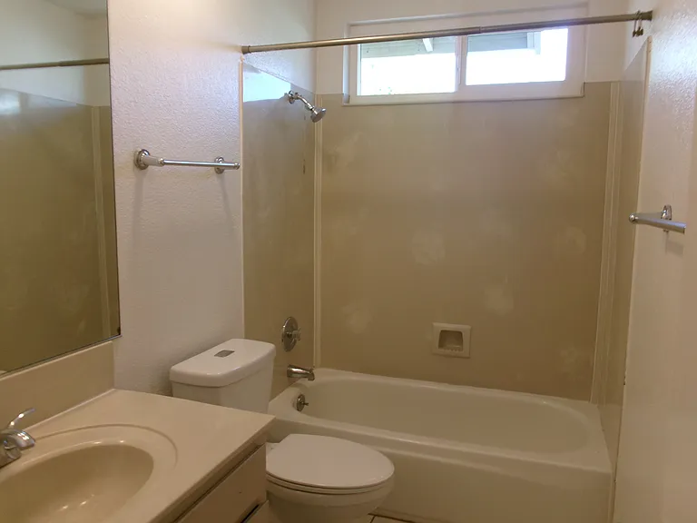 2109 California Dr — Photo 9