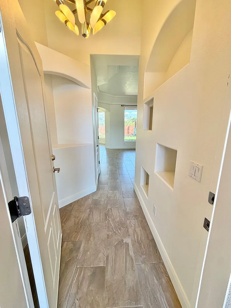 St George Home — Photo 4