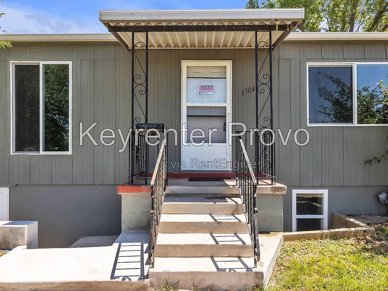 1304 E 520 South St — Photo 25