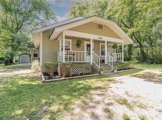 518 N 5th St, Rogers, AR 72756