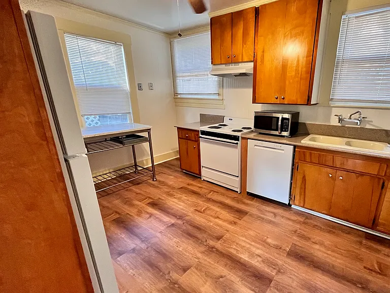 118 B St — Photo 6