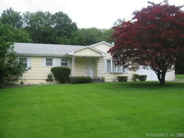 7 W Lake Shore Dr, Danbury, CT 06811