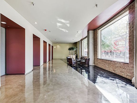 2nd image of 728 W Jackson Blvd APT 221