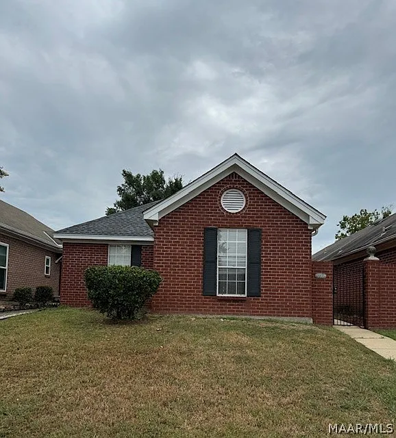 3 bed, 2.0 bath, 1579 sqft, $1,450 — Photo 1