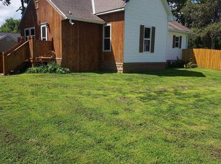 210 S Park Ave, Valley, NE 68064