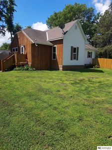 210 S Park Ave, Valley, NE, 68064