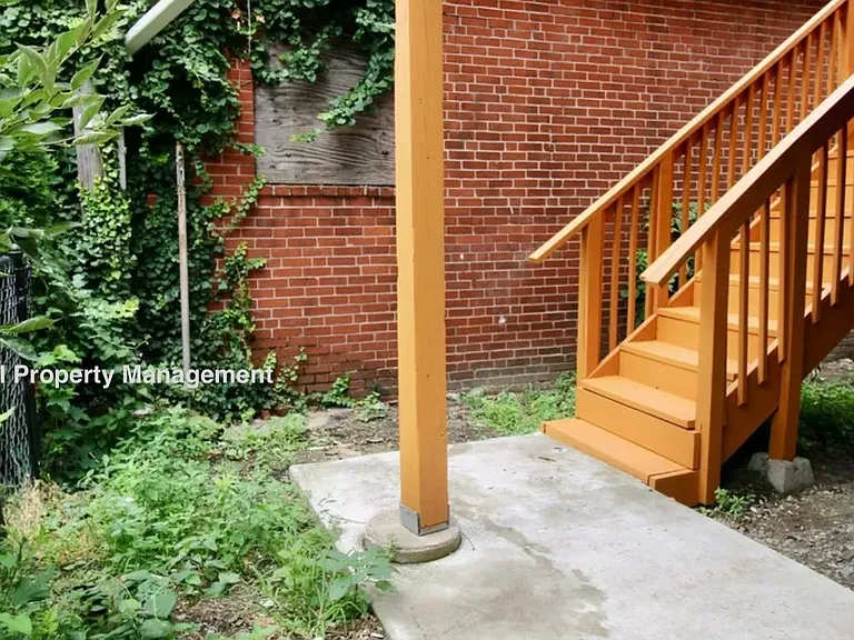 1308 Penn St #1 — Photo 2