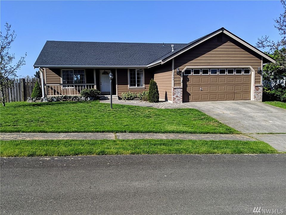 1st image of 1507 198th St E