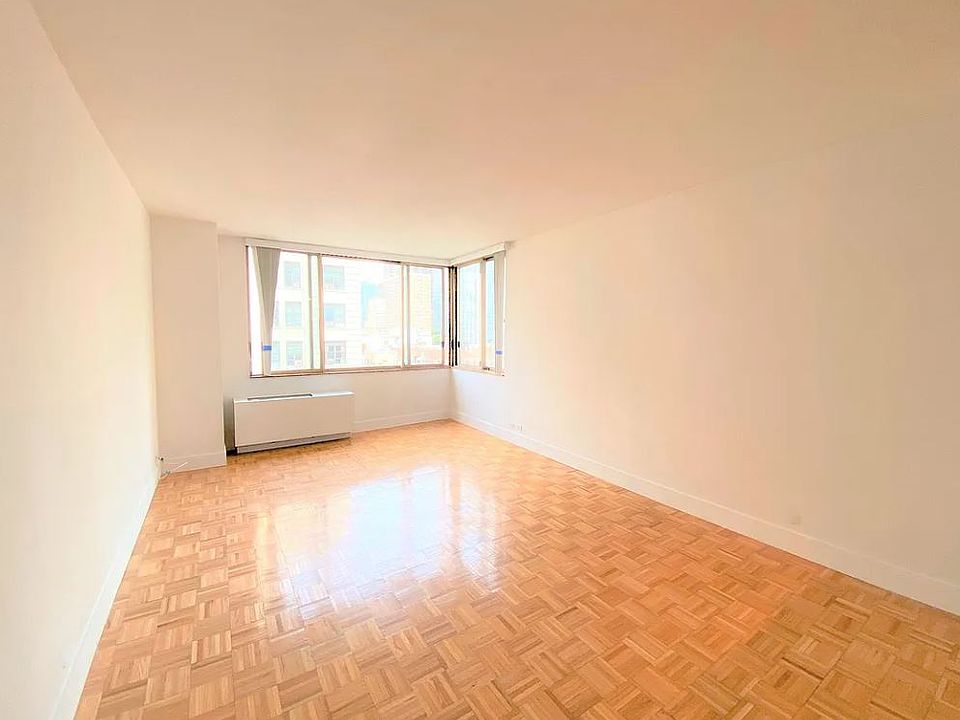 1st image of 350 W 50th St APT 10H