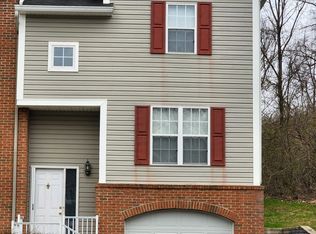 12 Westfield Pl, Athens, OH 45701