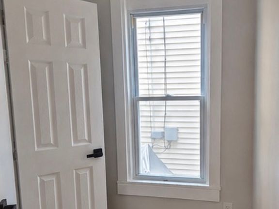 5th image of 114 Tyler St Floor 1