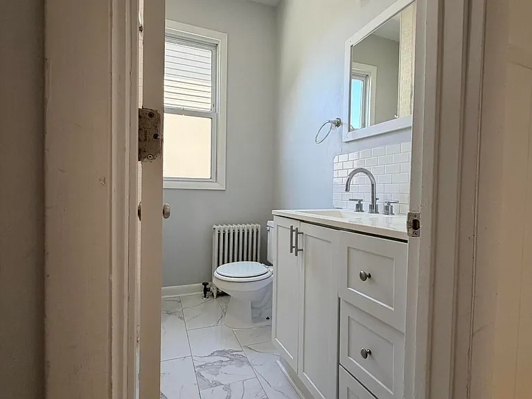 44 Norwood Ave — Photo 13