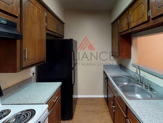 7001 Sanger Ave #202 — Photo 3