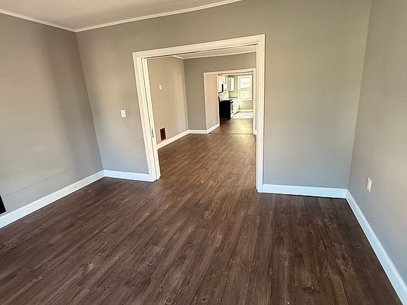 4th image of 151 Fairview St #2