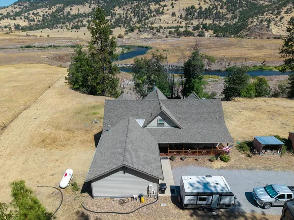 20333 Ager Beswick Rd, Montague, CA 96064