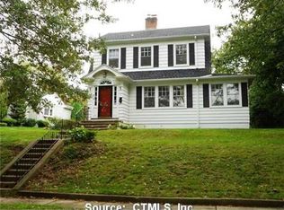 165 Kneeland Rd, New Haven, CT 06512