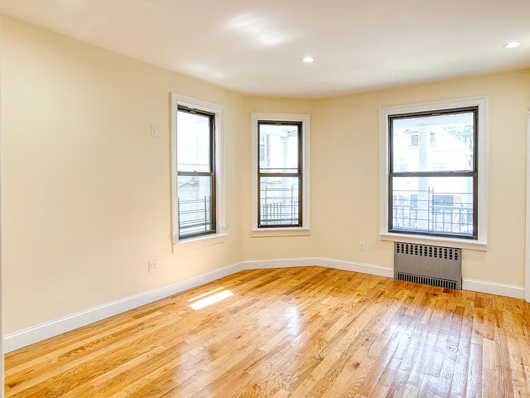 180 Willow St #1 — Photo 5