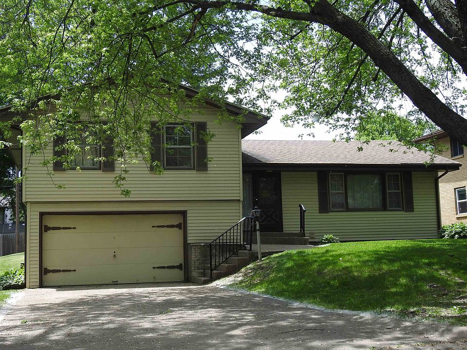 1st image of 927 Shenandoah Ave