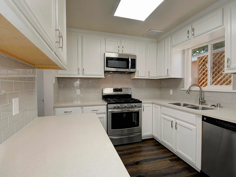 1316 Espejo St NE — Photo 15