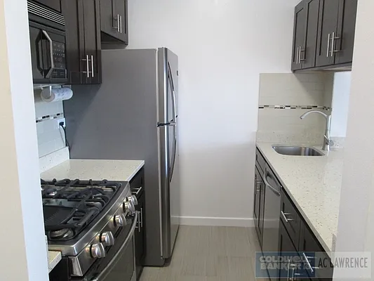 Rented by Aclawrence | media 27