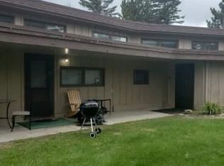 1621 Red Rose Dr NW, Bemidji, MN 56601