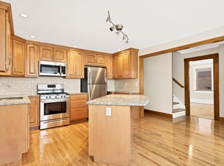 29 Church Ln, Watertown, MA 02472