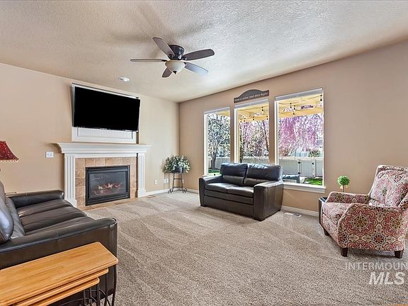 5th image of 955 W Great Basin Dr