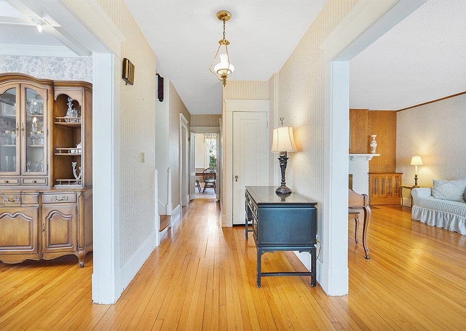 154 Shefford St, Springfield, MA 01107 Zillow