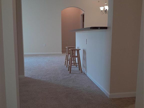 5th image of 27 Kassebaum Ln APT 107