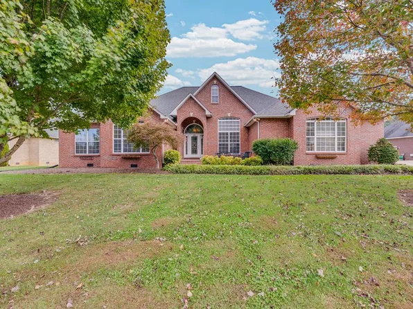 322 New Heritage Dr, Cookeville, TN 38506