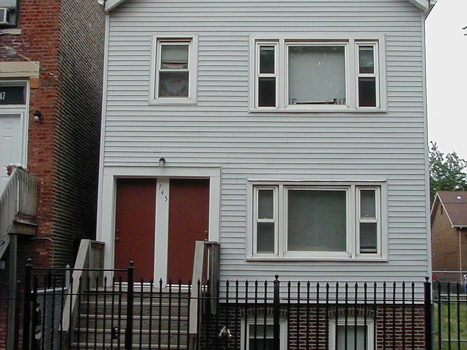 1st image of 745 N Throop St