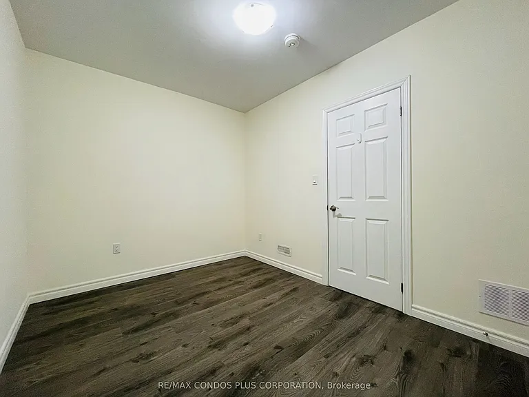 721 Danforth Ave #2A — Photo 6