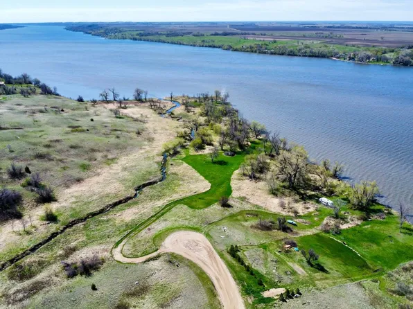 25471 Dakota Skipper Dr, Beardsley, MN 56211