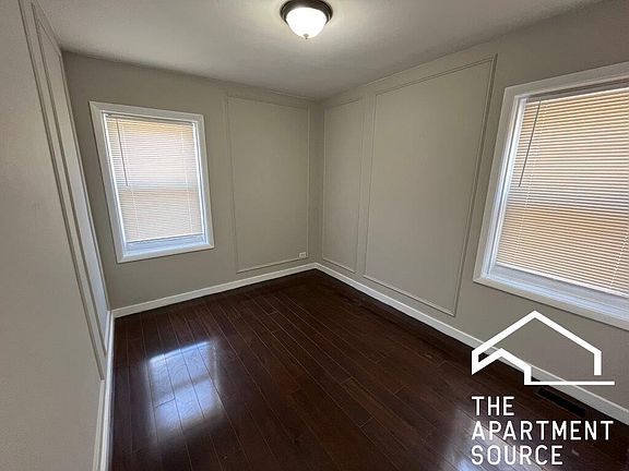 5th image of 4514 W Wellington Avenu #1