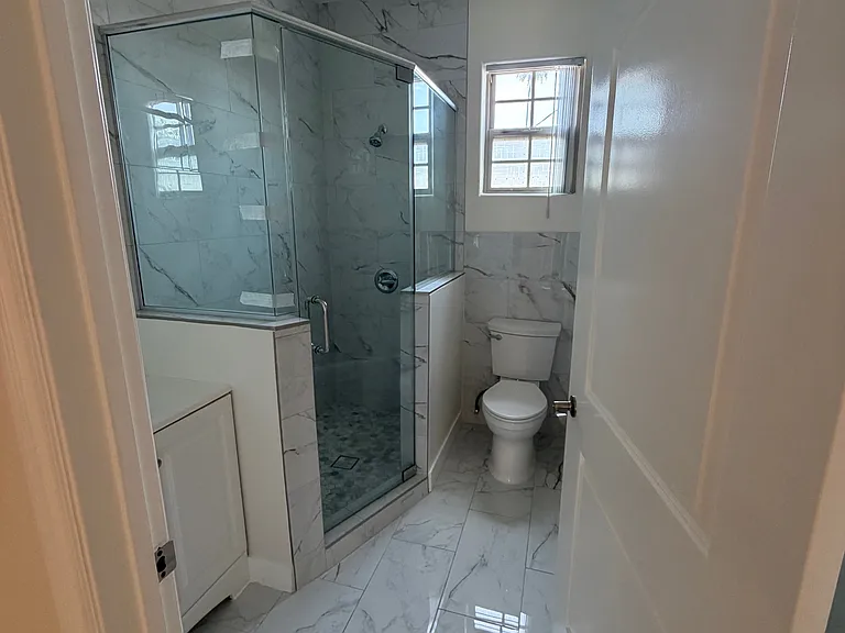 216 W Windsor Rd #105 — Photo 9
